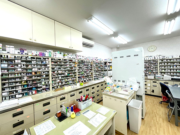 東岐波薬局調剤室